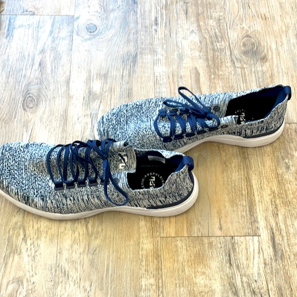 APL. Men’s shoes.  Worn once. - Picture 2 of 3